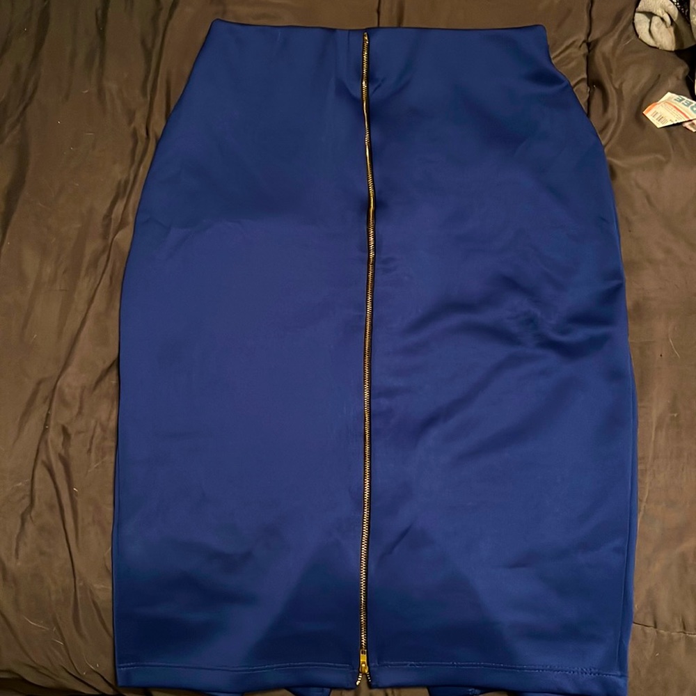 USED blue front zipper skirt